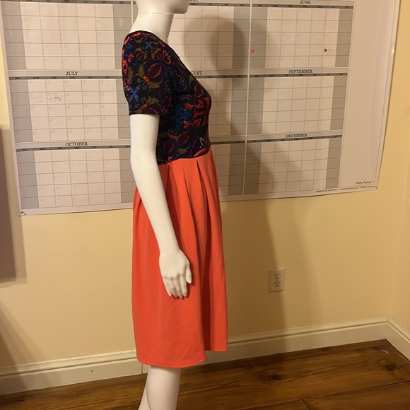 LuLaRoe Women's S Orange Blue Fit and Flare Short Sleeve Dress w/ Pockets NWT - Picture 3 of 6